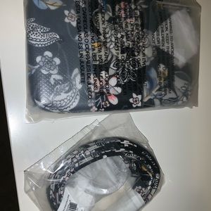 NWT vera bradley lanyard and zip id case
